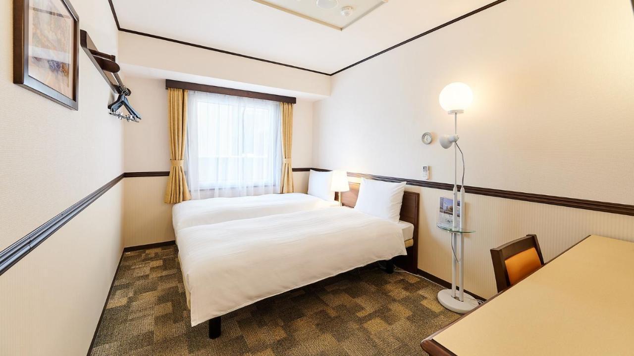 Toyoko Inn Kashiwa Eki Nishi Guchi Екстериор снимка