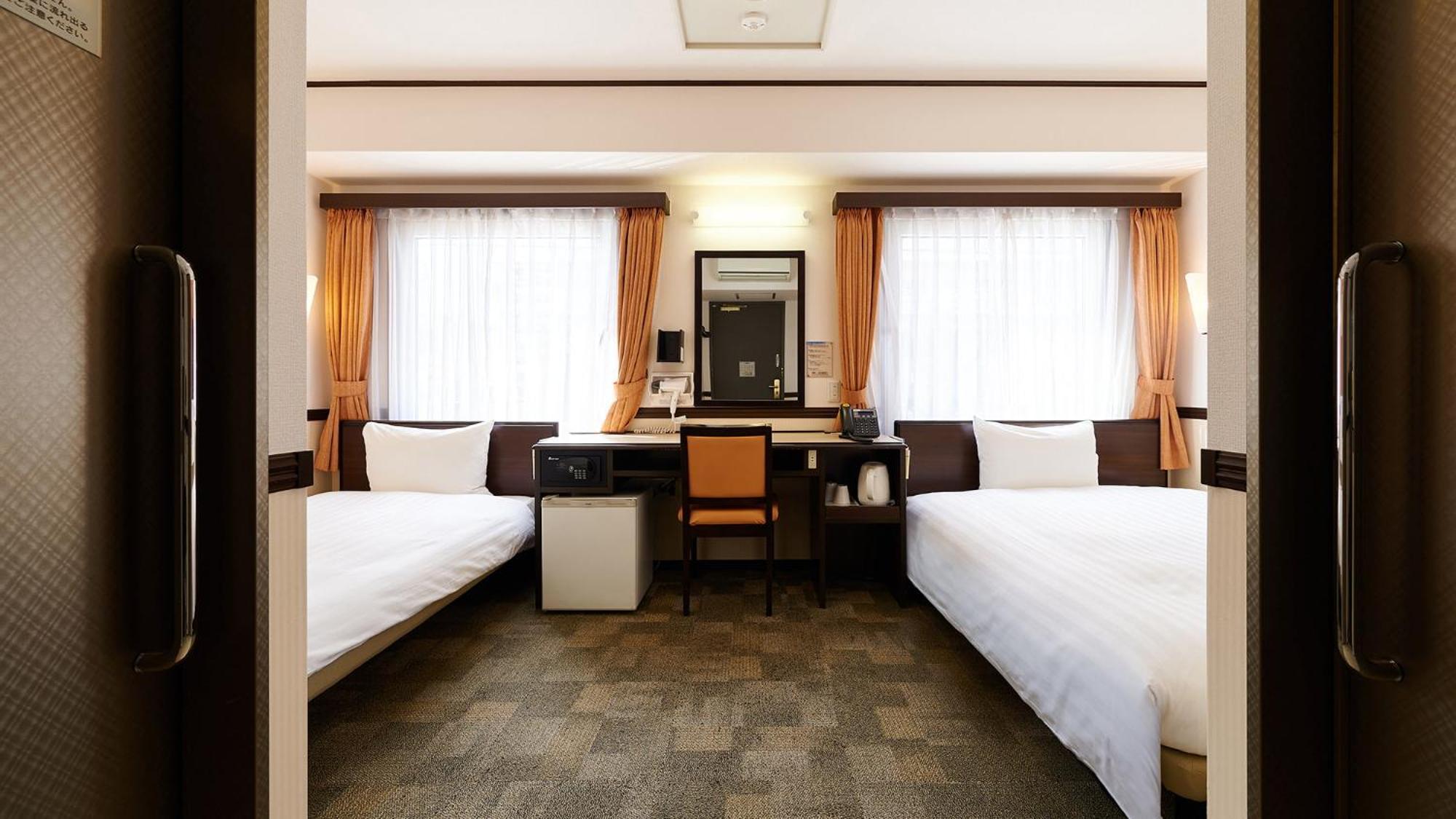 Toyoko Inn Kashiwa Eki Nishi Guchi Екстериор снимка